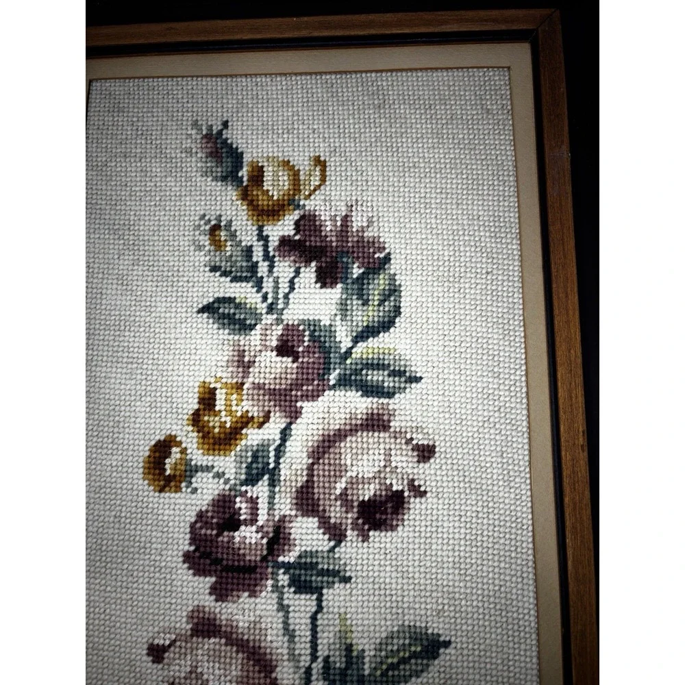 🌹Set Of 2 Vintage Handmade completed Needlepoint Framed Roses Floral Bouquet